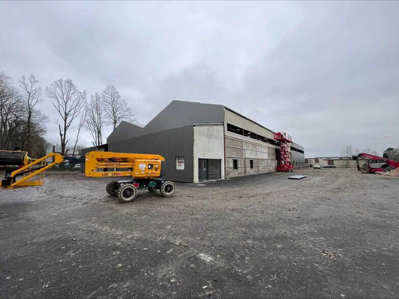 Local d’activités dans Vern-sur-Seiche à louer - Photo de l’immeuble – Image 2 sur 7