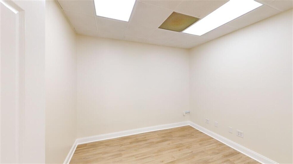 218 W Main St, Auburn, KY à vendre - Photo de l’immeuble – Image 2 sur 18
