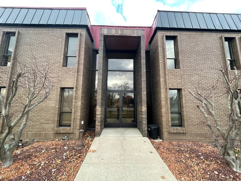 24001 Southfield Rd, Southfield, MI à louer - Photo principale – Image 3 sur 6