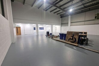 Armstrong Rd, Basingstoke à louer Photo intérieure– Image 2 sur 5