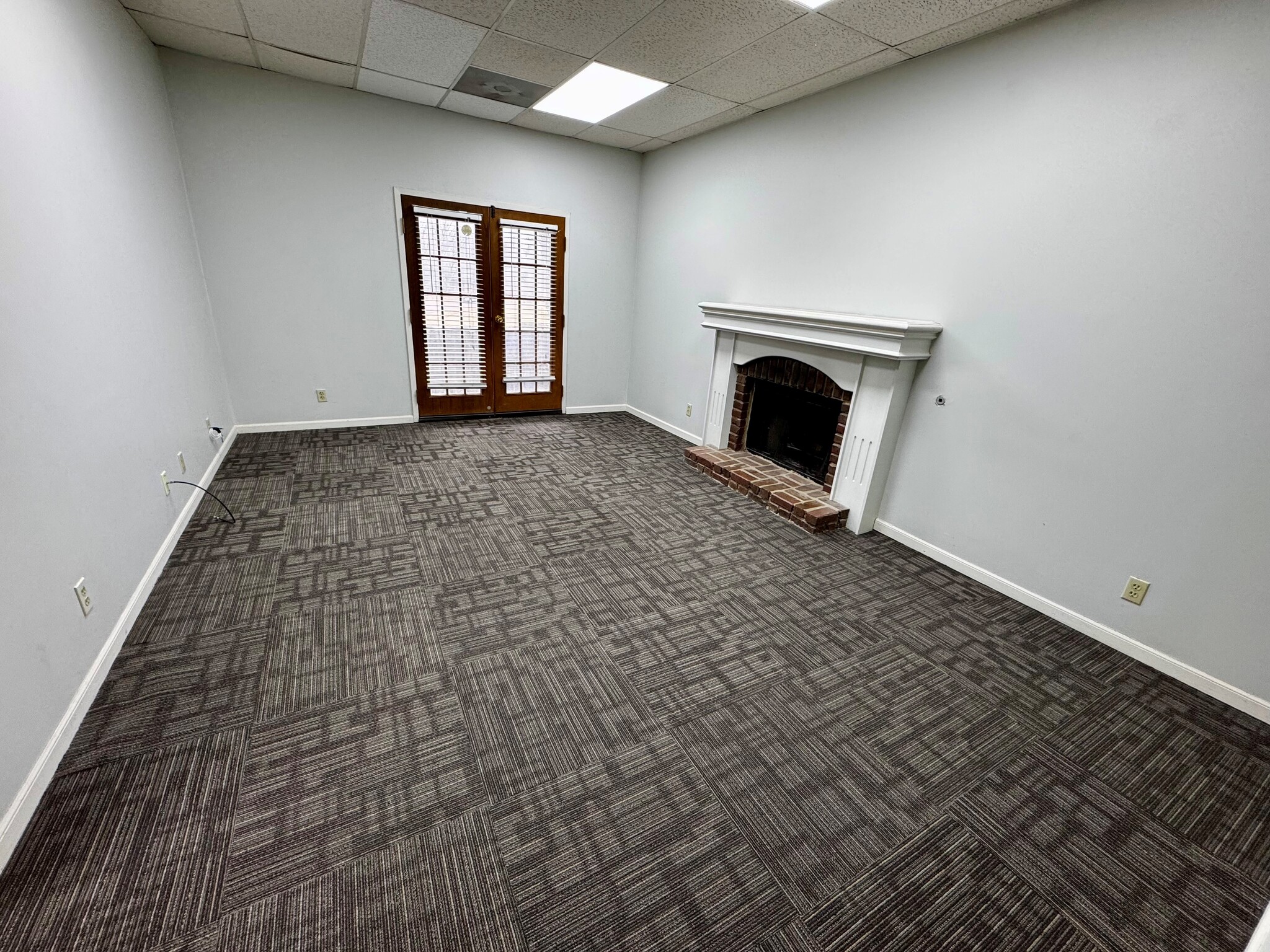 6800 W 107th St, Overland Park, KS à louer Photo de l’immeuble– Image 1 sur 6