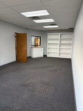 4245 Kemp Blvd, Wichita Falls, TX à louer Photo intérieure– Image 1 sur 6