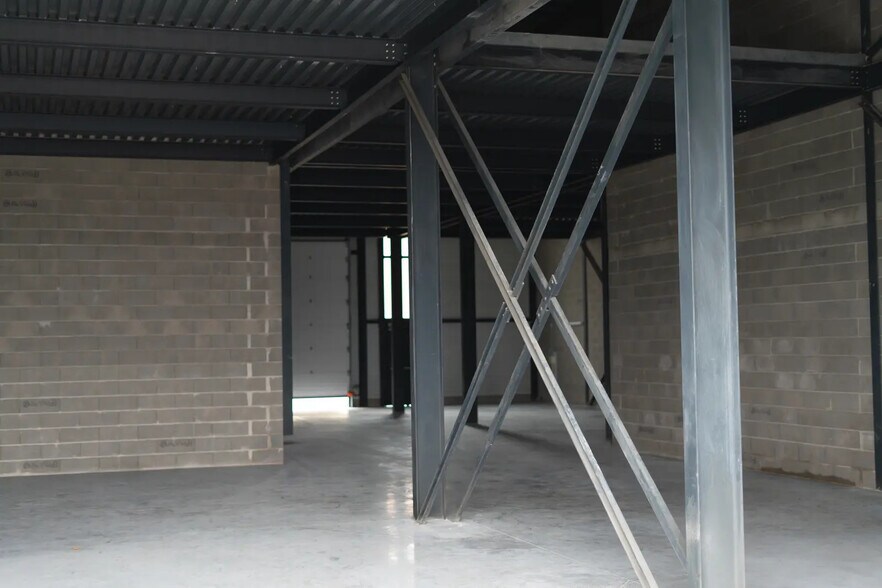 20 Rue Des Roches, Saint-Georges-d'Orques à louer - Photo de l’immeuble – Image 3 sur 4