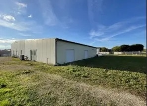 Local d'activités dans Saint-Memmie à vendre - Photo de l’immeuble – Image 2 sur 4