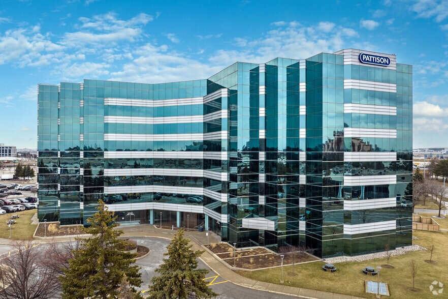 2700 Matheson Blvd E, Mississauga, ON à louer - Photo de l’immeuble – Image 1 sur 9