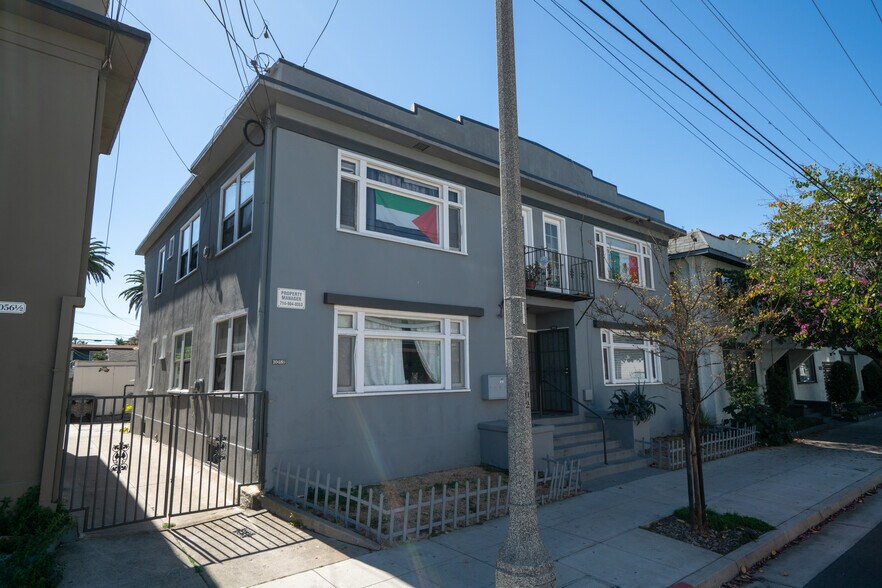 1042 E Broadway, Long Beach, CA à vendre - Photo de l’immeuble – Image 2 sur 13