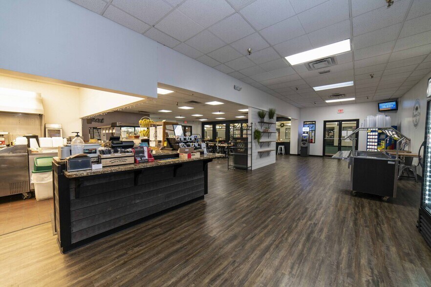 2875 Union Rd, Cheektowaga, NY à louer - Photo de l’immeuble – Image 2 sur 38