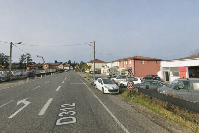 Plus de détails pour Local commercial à louer