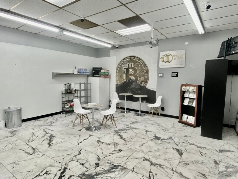 2516 Broadway St, Pearland, TX à louer - Photo intérieure – Image 1 sur 16