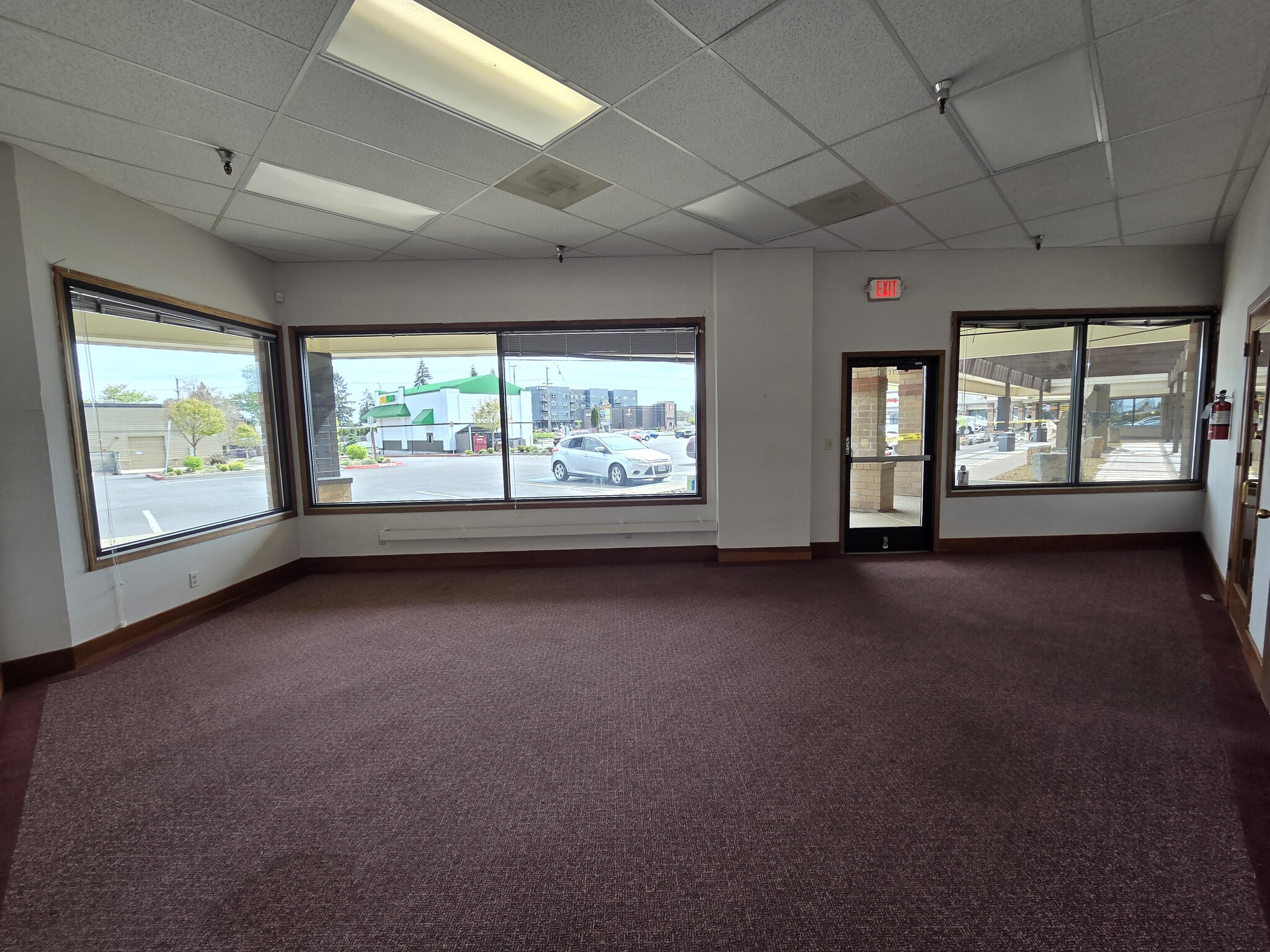 4555 Liberty Rd S, Salem, OR à louer Photo intérieure– Image 1 sur 19