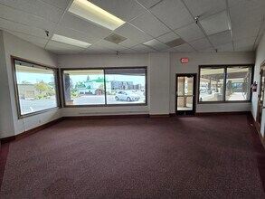 4555 Liberty Rd S, Salem, OR à louer Photo intérieure– Image 1 sur 19