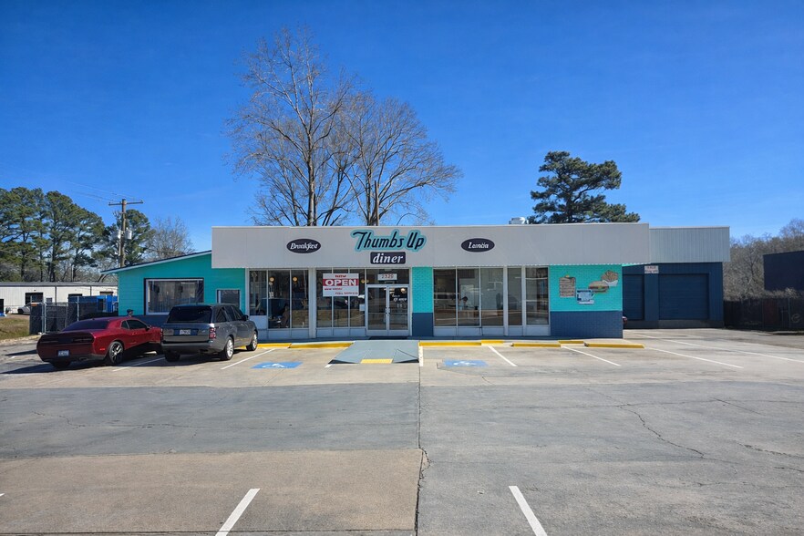 2320 Canton Rd, Marietta, GA à vendre - Photo principale – Image 1 sur 10