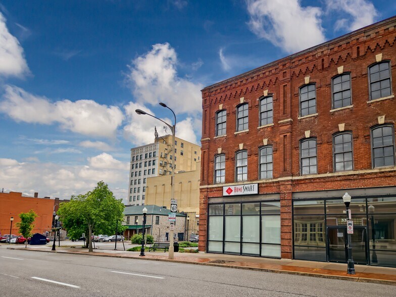 332 N Harrison St, Davenport, IA à louer - Photo de l’immeuble – Image 3 sur 13