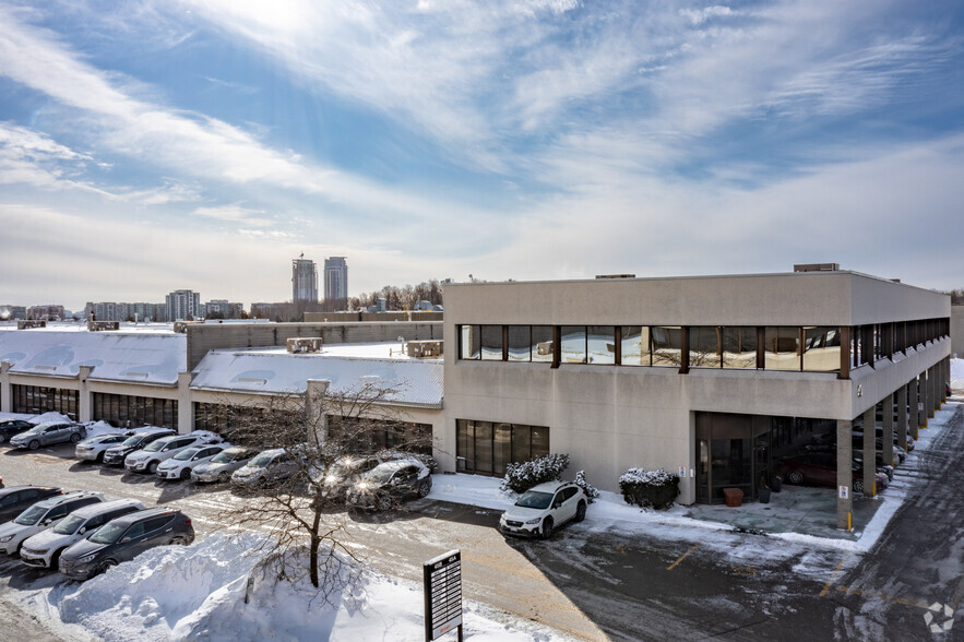 45 W Wilmot St, Richmond Hill, ON à louer - Photo de l’immeuble – Image 2 sur 6
