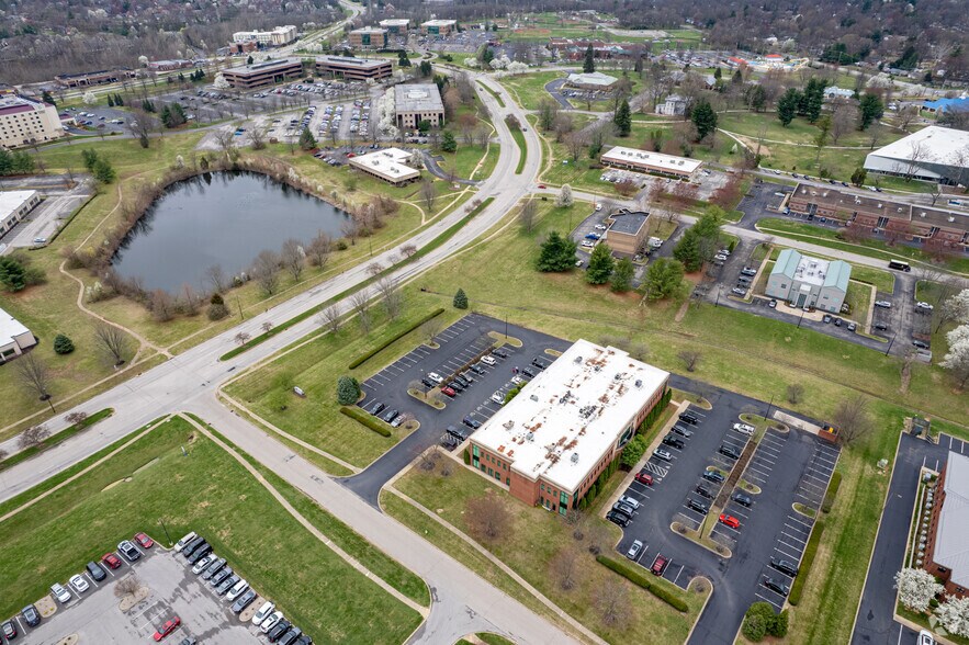 9700 Ormsby Station Rd, Louisville, KY à louer - Aérien – Image 2 sur 5