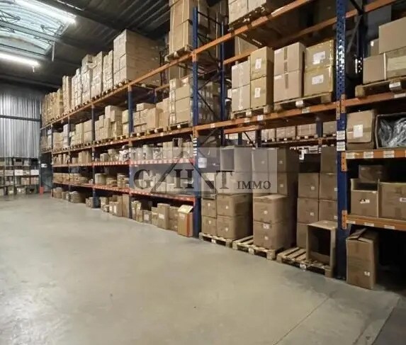 Industriel/Logistique dans Fontenay-sous-Bois à vendre - Photo de l’immeuble – Image 1 sur 5