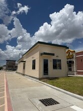 2008 S Wayside Dr, Houston, TX à louer Photo intérieure– Image 1 sur 4