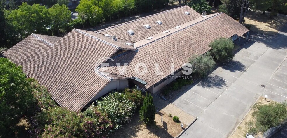 4 Avenue De La Farandole, Le Pontet à vendre - Photo de l’immeuble – Image 1 sur 5