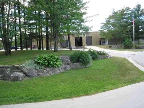 210 W Park Dr, Kalkaska, MI à vendre - Photo principale – Image 2 sur 22