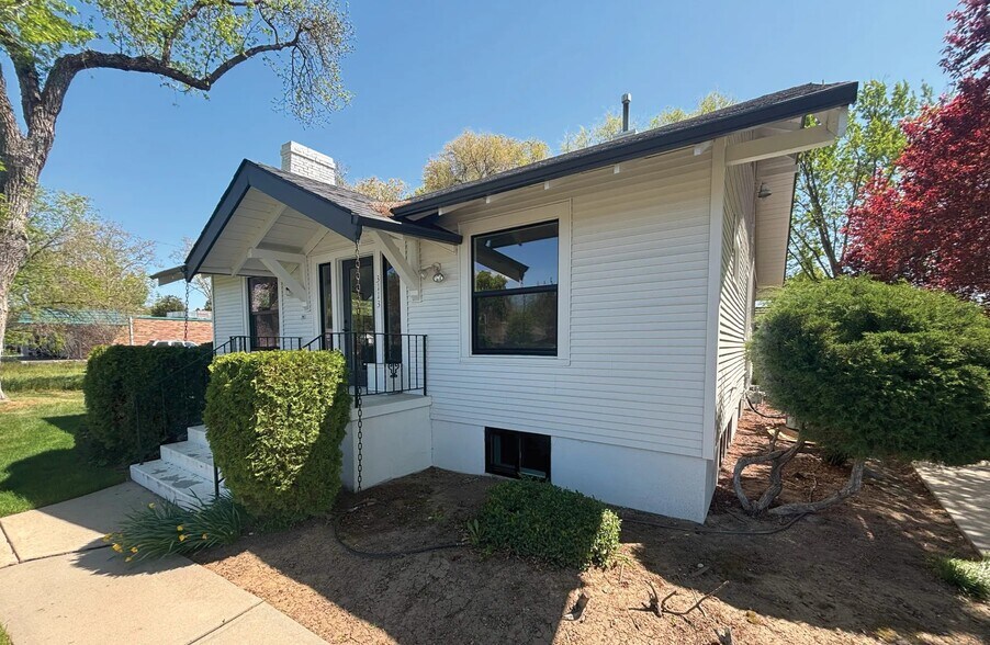 3113 W Overland Rd, Boise, ID à louer - Photo de l’immeuble – Image 2 sur 7