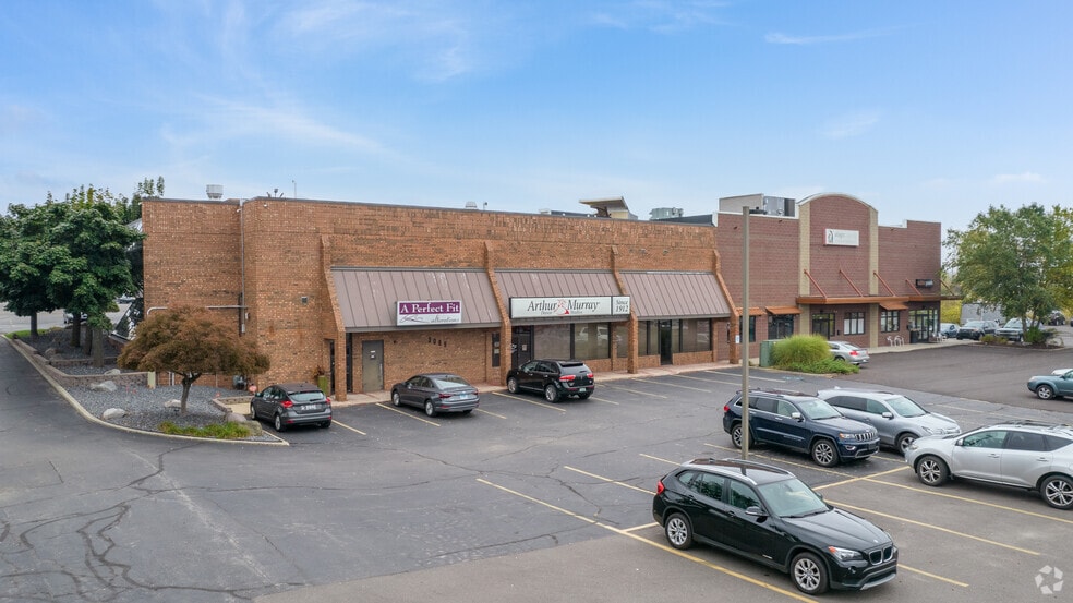 3094 28th St SE, Kentwood, MI à vendre - Photo de l’immeuble – Image 3 sur 4