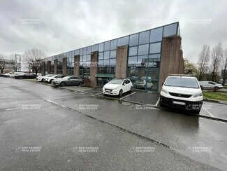 Plus de détails pour Local d'activités à louer