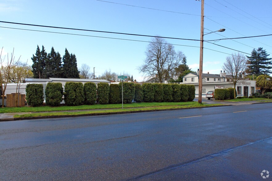 2304 N Killingsworth St, Portland, OR à vendre - Photo de l’immeuble – Image 3 sur 29