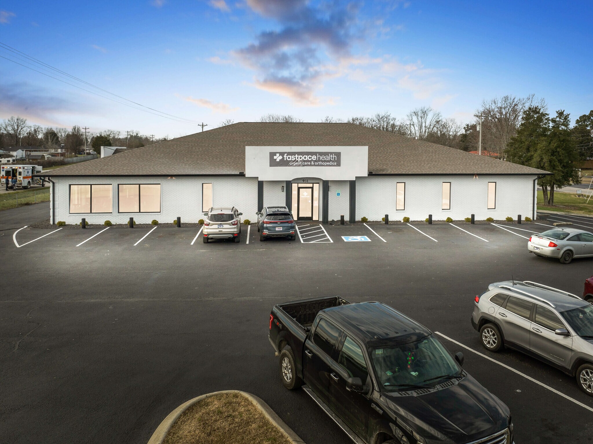 931 Old Smithville Rd, McMinnville, TN à louer Photo principale– Image 1 sur 6