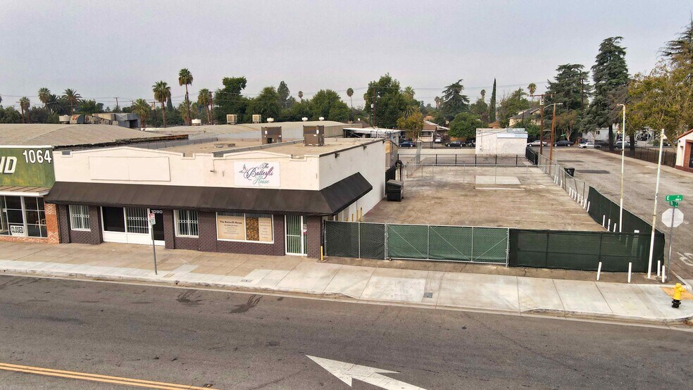 1090 N E St, San Bernardino, CA à vendre - Photo de l’immeuble – Image 1 sur 13