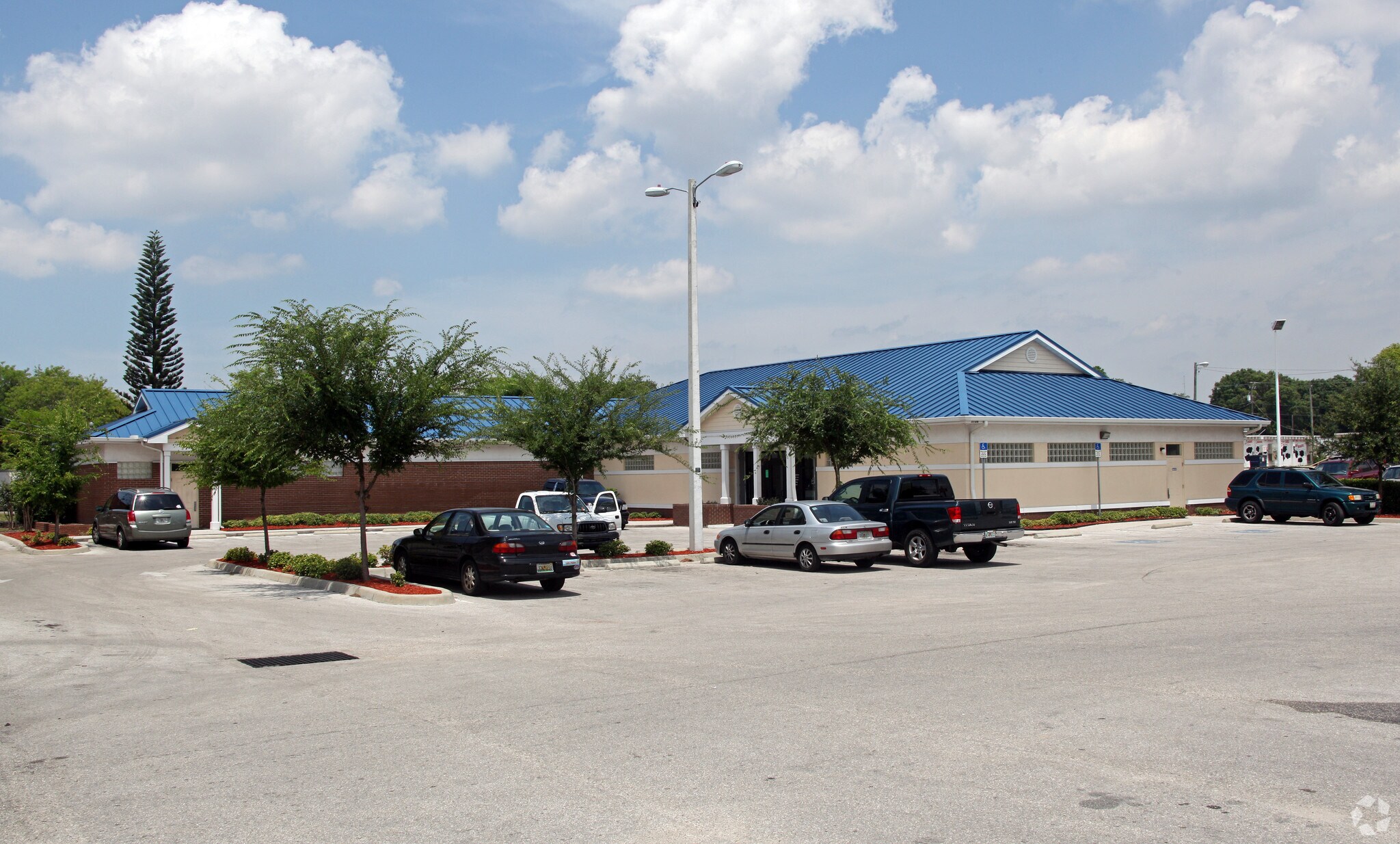 1750 N 50th St, Tampa, FL à louer Photo principale– Image 1 sur 23