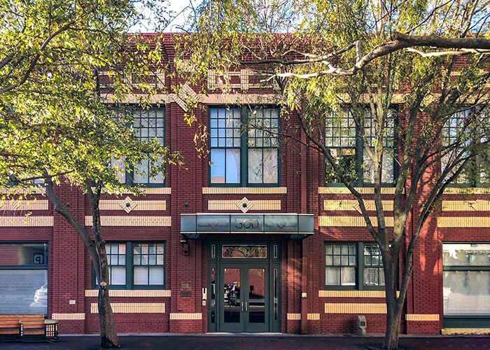 300 Lafayette St, New Orleans, LA à louer - Photo de l’immeuble – Image 1 sur 2