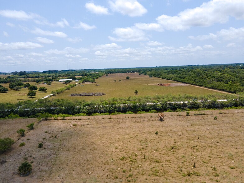 Johnston Rd. & L20, Fort Pierce, FL à vendre - Photo de l’immeuble – Image 3 sur 14