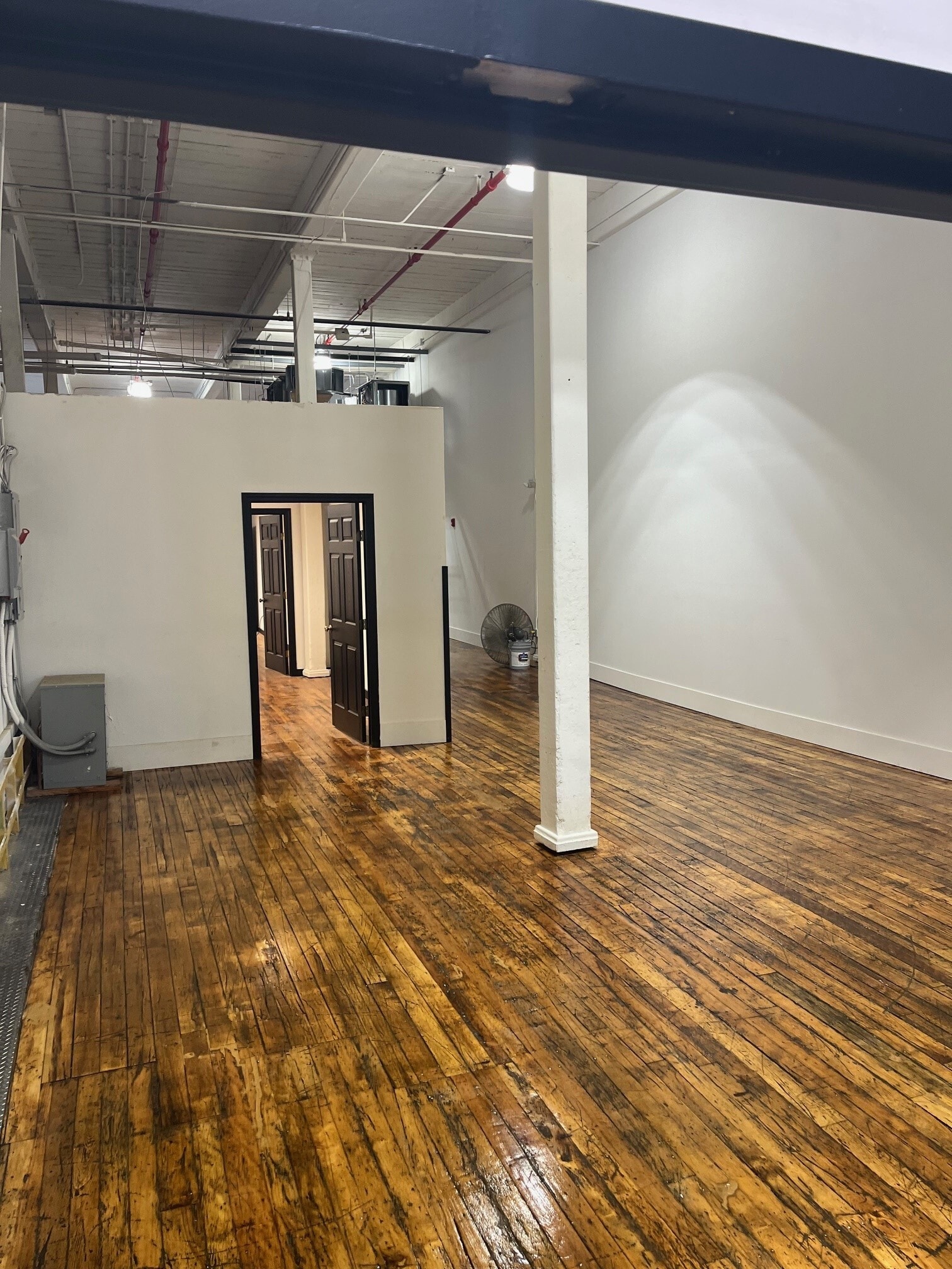 426 Metacom Ave, Warren, RI à louer Photo intérieure– Image 1 sur 5