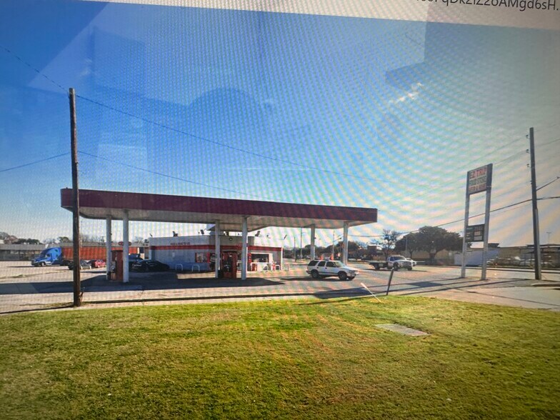 3130 N Buckner Blvd, Dallas, TX à vendre - Photo de l’immeuble – Image 3 sur 4