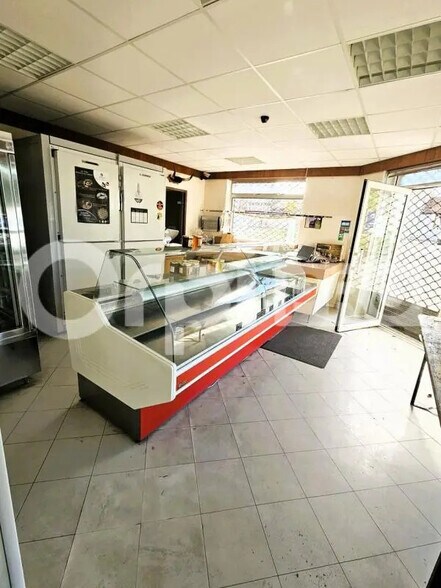 Local commercial dans Soissons à louer - Photo de l’immeuble – Image 2 sur 4