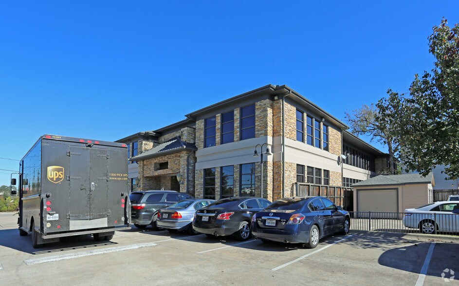 5325 Katy Fwy, Houston, TX à vendre - Photo de l’immeuble – Image 3 sur 3