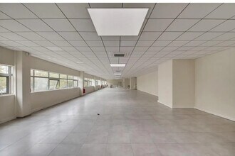 Industriel/Logistique dans Tremblay-en-France à louer Photo intérieure– Image 2 sur 2