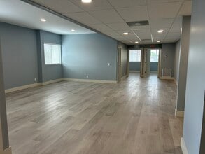 1877 Northgate Blvd, Sarasota, FL à louer Photo intérieure– Image 1 sur 19