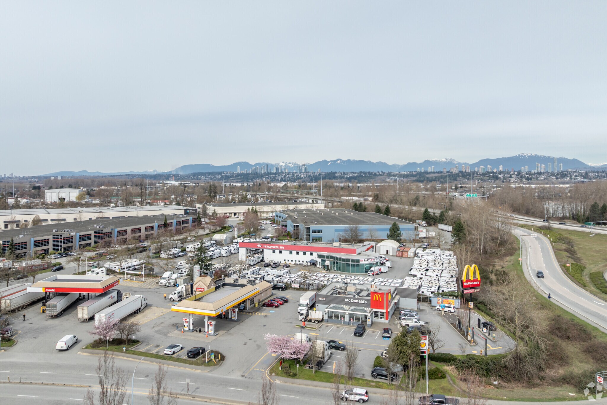 747 Cliveden Pl, Delta, BC à louer Aérien– Image 1 sur 19
