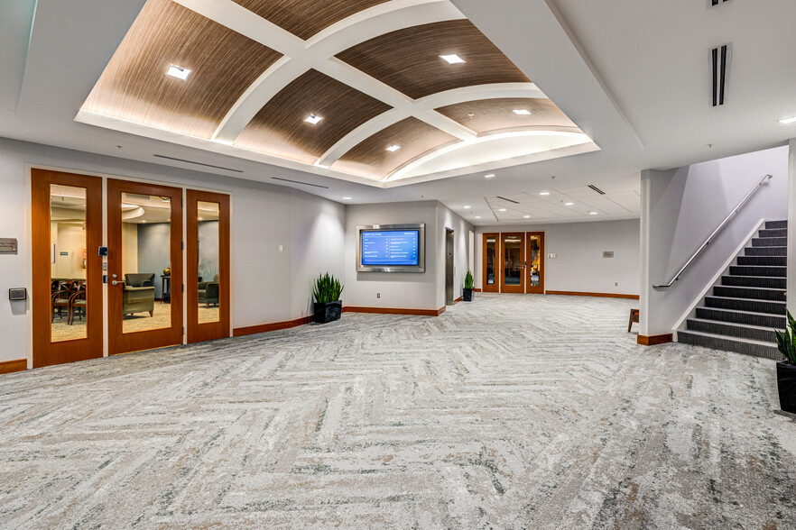 4900 Cox Rd, Glen Allen, VA à louer - Photo intérieure – Image 3 sur 11