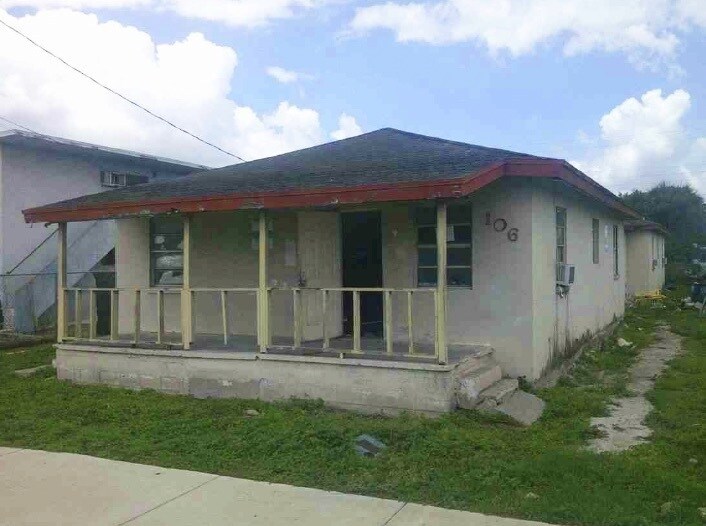 106 SW 10th Ave, South Bay, FL à vendre - Photo de l’immeuble – Image 2 sur 4