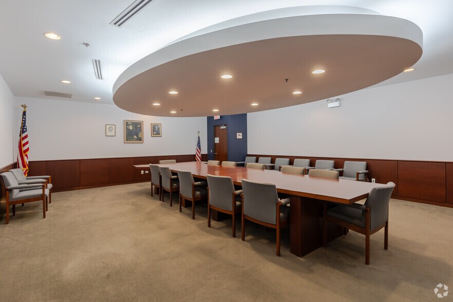 455 Kehoe Blvd, Carol Stream, IL à louer - Photo de l’immeuble – Image 2 sur 7