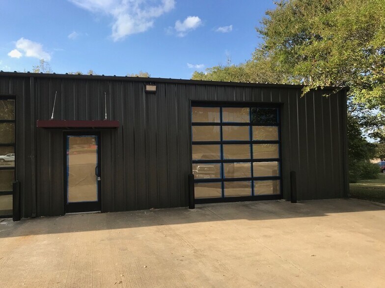 2700 A Earl Rudder Fwy, College Station, TX à louer - Photo de l’immeuble – Image 2 sur 6