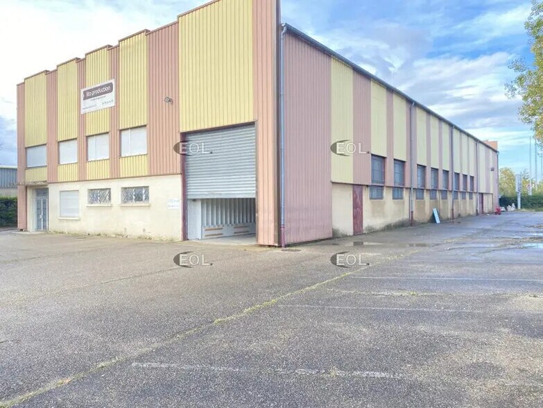 Industriel/Logistique dans Chassieu à louer - Photo de l’immeuble – Image 3 sur 20