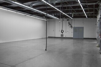 3901 SE Naef Rd, Portland, OR à louer Photo intérieure– Image 2 sur 9