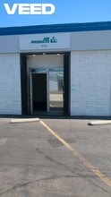 15114-15142 Downey Ave, Paramount, CA à louer - Vidéo sur l’annonce professionnelle 
