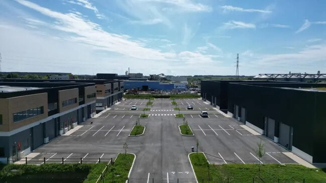 Plus de détails pour Industriel/Logistique à vendre