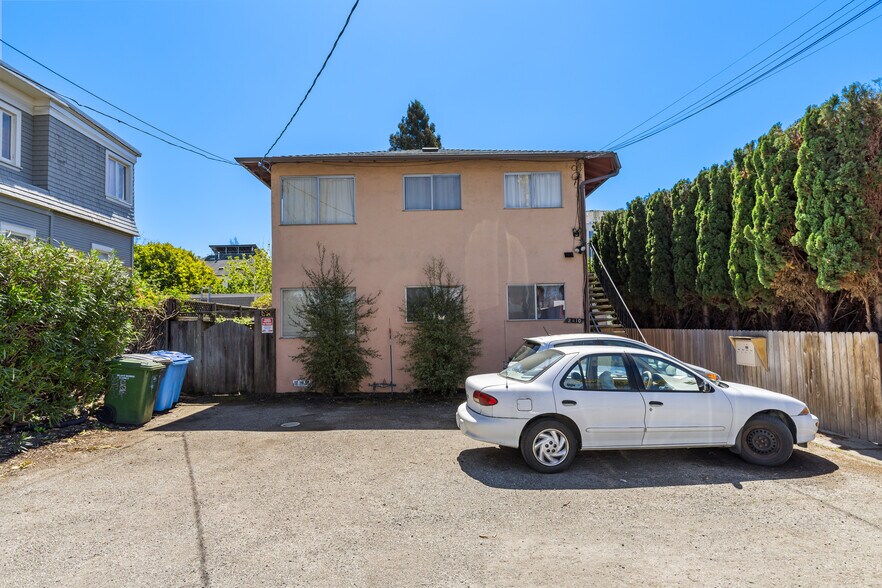 2410 Stuart St, Berkeley, CA à vendre - Photo de l’immeuble – Image 3 sur 29