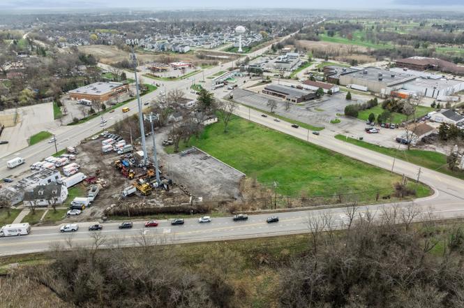 20922 W Il Route 176, Mundelein, IL à vendre - Photo de l’immeuble – Image 3 sur 17
