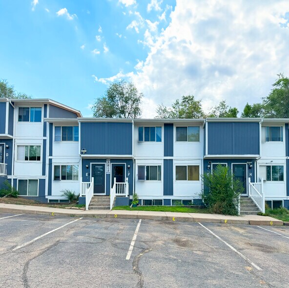 5815 Pierce St, Arvada, CO à vendre - Photo de l’immeuble – Image 2 sur 7